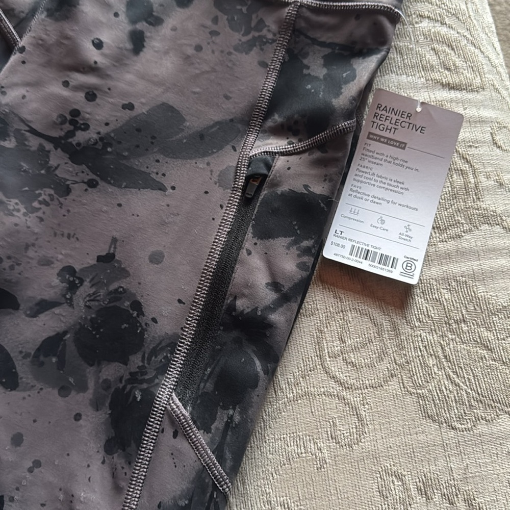 Athleta tight Rainier Reflective Tight - Picture 5 of 5